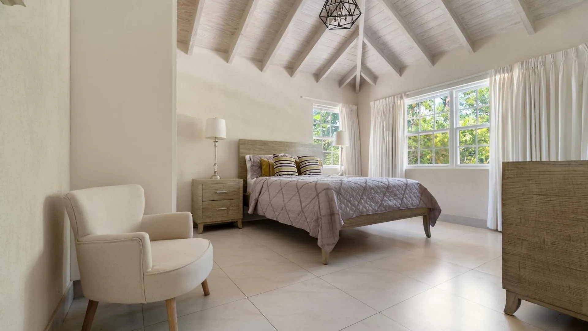 Villa Royal Palms, St James Saint James